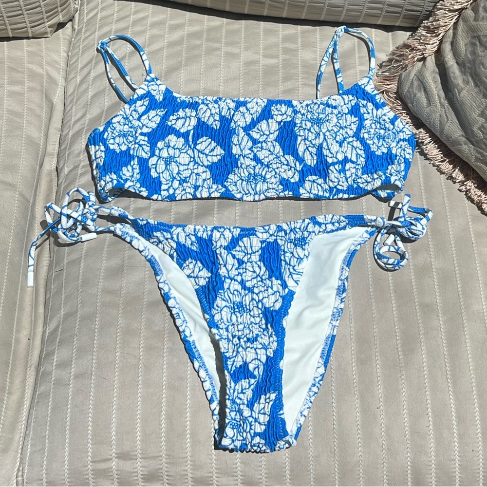 Triangl Bikini Set